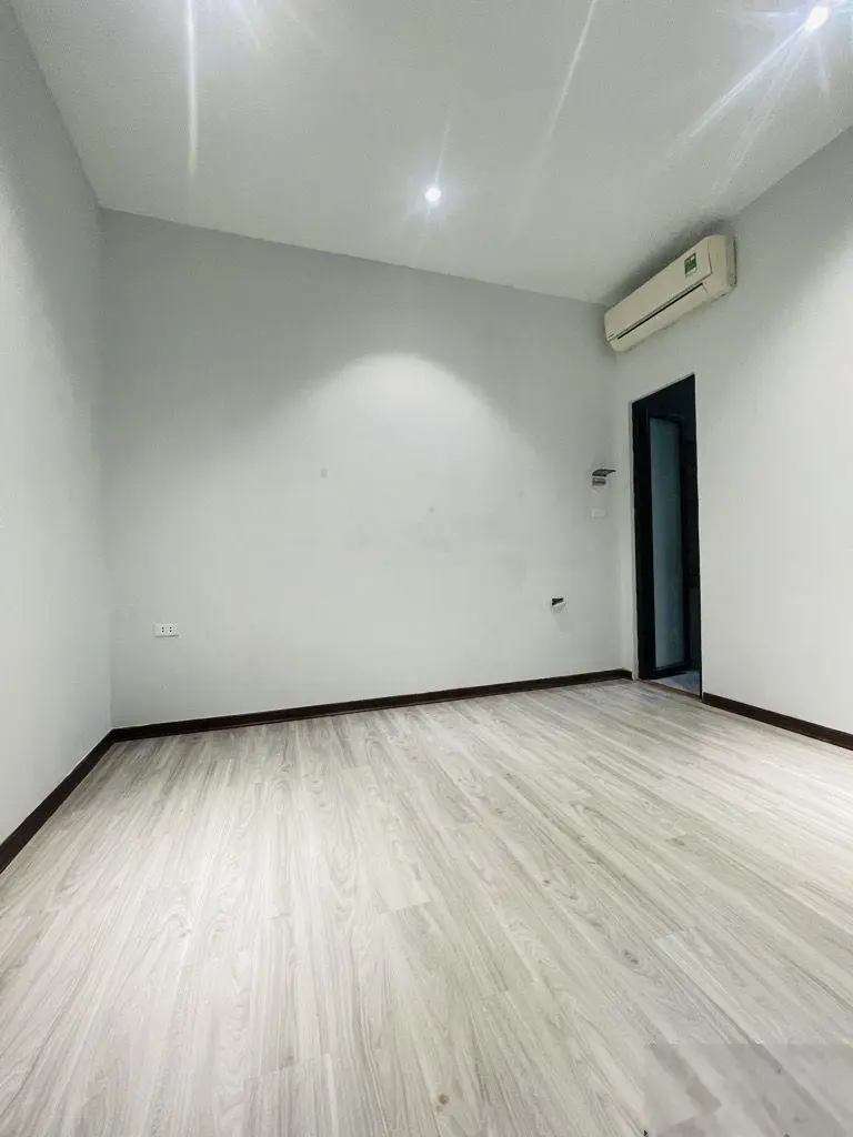 Bán nhà Nguyễn Lương Bằng, Đống Đa, ở ngay đón Tết, Dt 25m Giá 4.1 tỷ