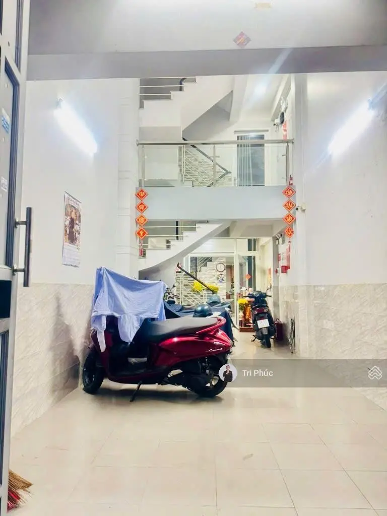 Hiếm,CHDV 9Phong,Gần 40tr/Th, 5Tầng 70m2 Hẻm Xe Tải Ngay Hoàng Hoa Thám Phú Nhuận,Chỉ Hơn 10TY BL