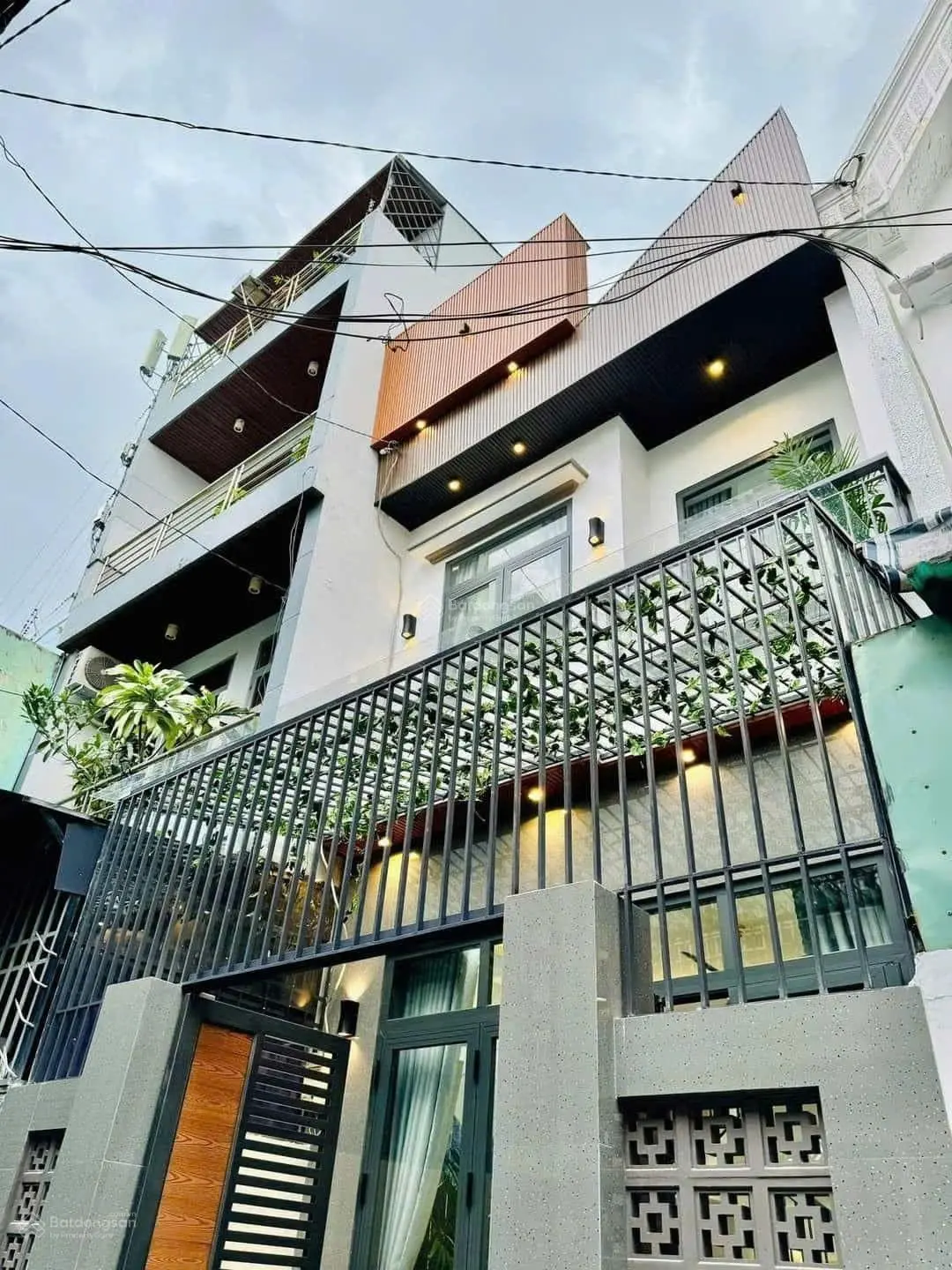 Tặng full nội thất cho KH mua nhanh! Đặng Văn Sâm, Phường 9, Phú Nhuận. DT 52m2. HĐT 15TR Giá 3tỷ
