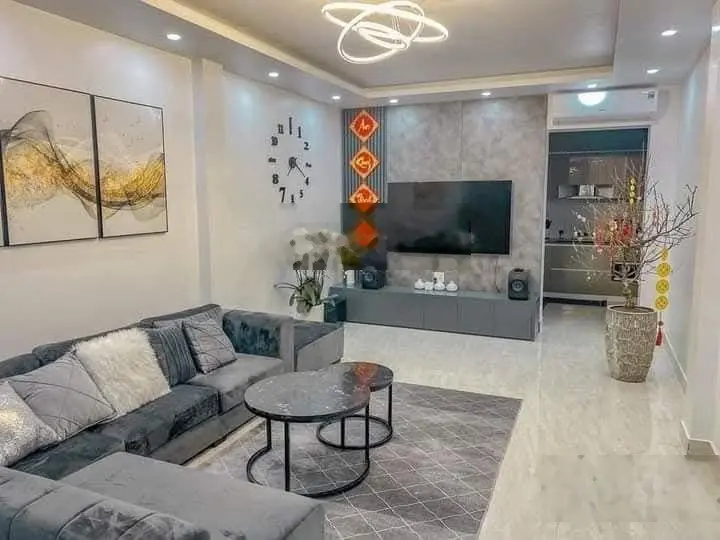 Bán nhà phố giang văn minh - gần phố - cách 10 m ô tô tránh -6 ngủ nhà dân xây tâm huyết, ngõ thông