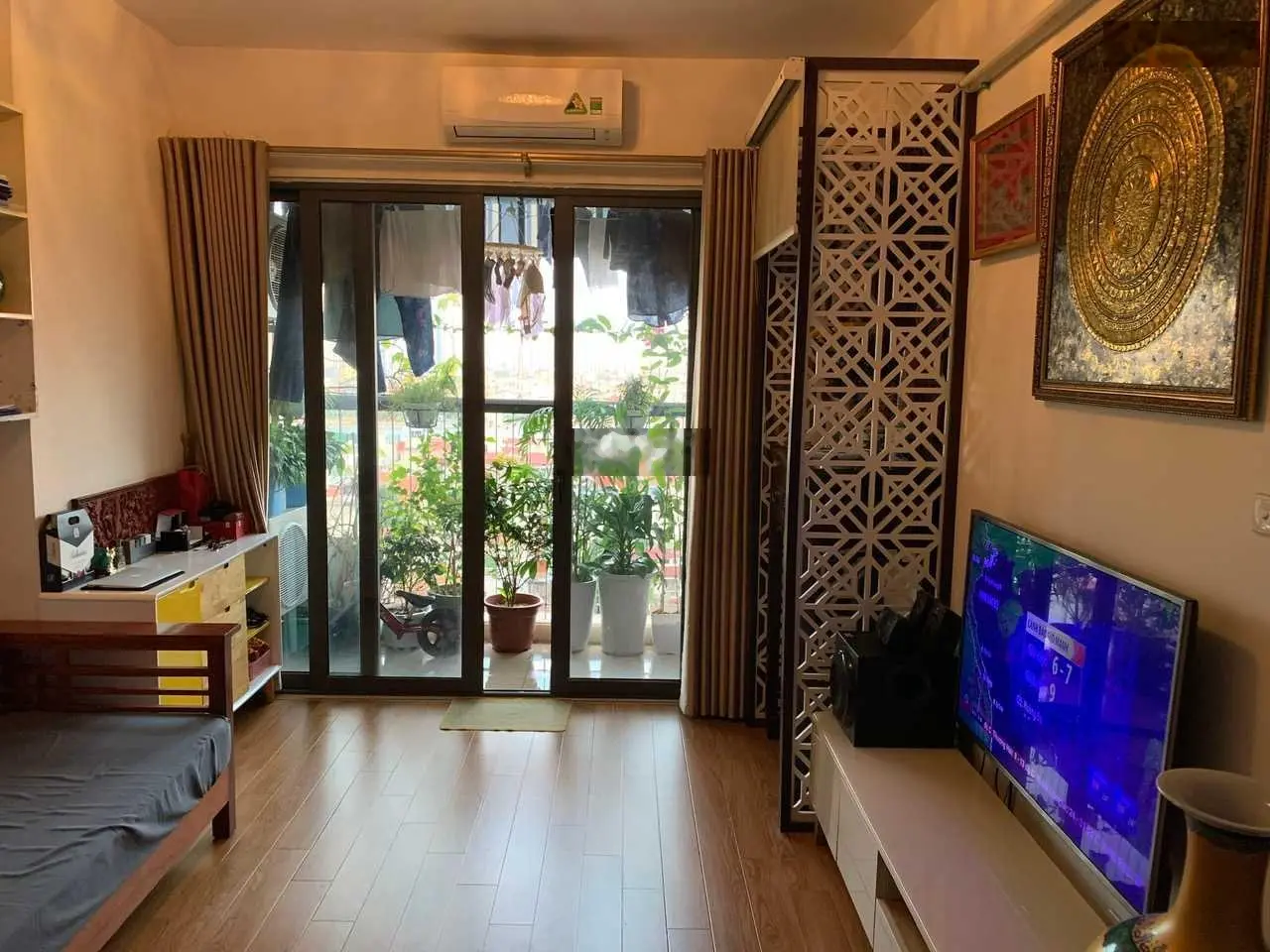 Chính chủ cần bán căn hộ CT36B, tầng 10, diện tích 70 m2, tại Hoàng Mai, Hà Nội. Giá bán 4,2 tỷ VND