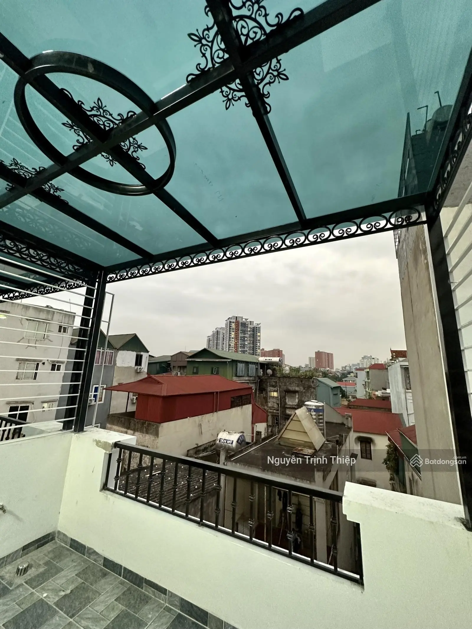 Bán gấp nhà full nội thất Cổ Nhuế Bắc Từ Liêm. DT 35m2 x 5 tầng. Giá 5.15 tỷ