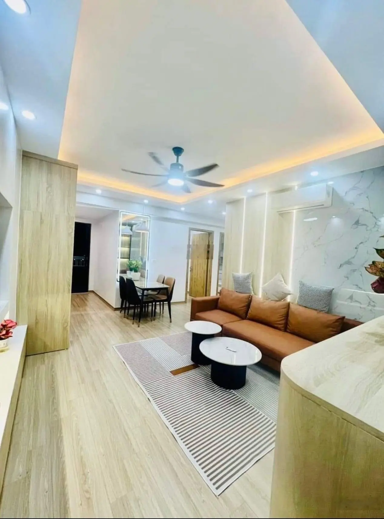Chính chủ gửi bán căn hộ Nơ3 Bán đảo Linh Đàm, tầng thấp view thoáng, full nội thất 80m 3pn 2vs