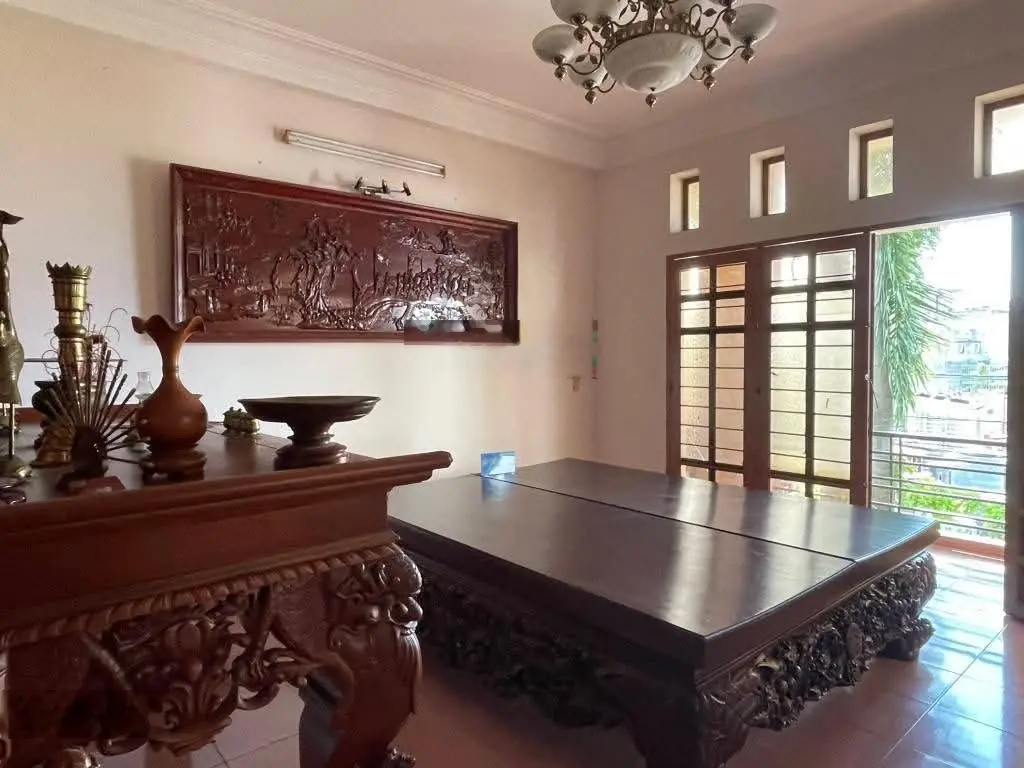 Nhà 3 tầng, 130m, đường Lê Thị Riêng, Quận 12 chỉ nhỉnh 8 tỷ