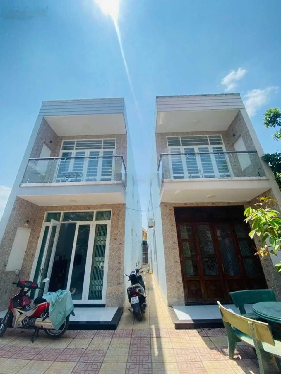 Bán đất biệt thự có 2 căn nhà 1trệt 1 lầu gần đường CMT8 DT 9x35m, SHR tại Quang Vinh chỉ 6.39tỷ TL