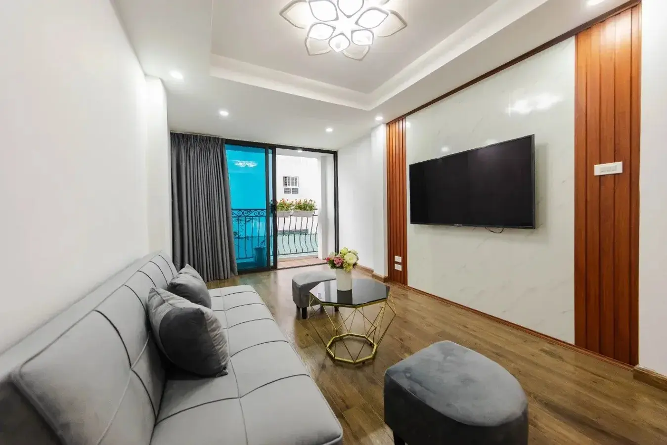 Bán nhà phân lô quân đội Định Công Thượng ô tô đỗ cửa 4 tầng hai mặt thoáng chỉ 5.35 tỷ