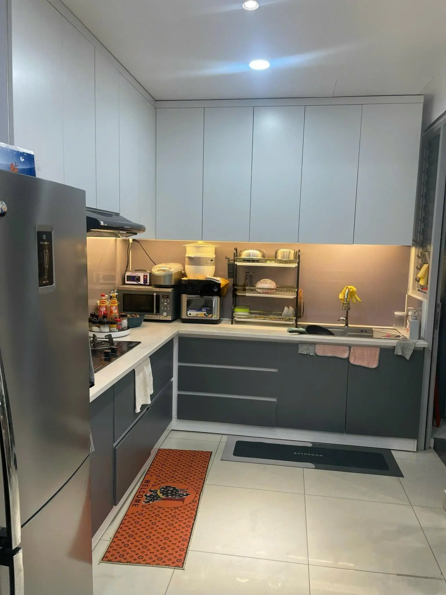 Bán gấp Ruby 3PN-2WC(98m2) view nội khu, gió lộng chỉ 3,5 Tỷ bao hết