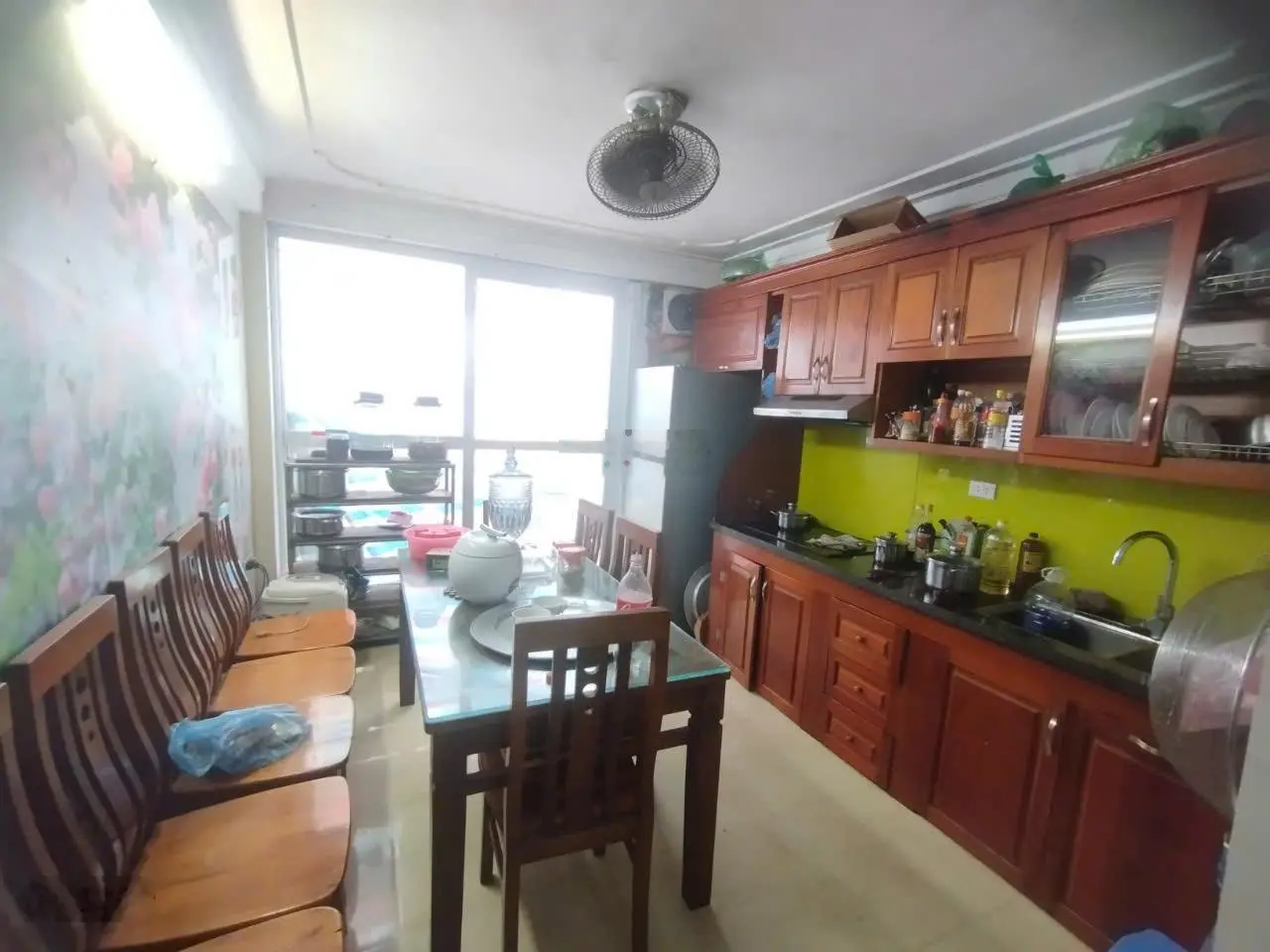 14. X tỷ! Bán căn nhà phân lô khu Đầm Trấu, 5 tầng x 49m2, mặt tiền 5m. LH: 0975 997 ***