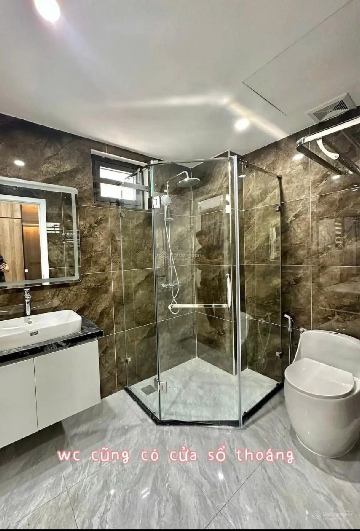 Nhà hoàn thiện lô góc ánh sáng ngập tràn full nội thất đẹp long lanh 7 tầng thang máy