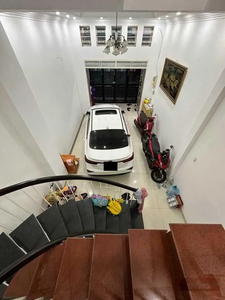 HIẾM, nhà VIP 2 mặt hẻm 6m trước sau, Nguyễn Hồng Đào, 4 tầng, vuông A4