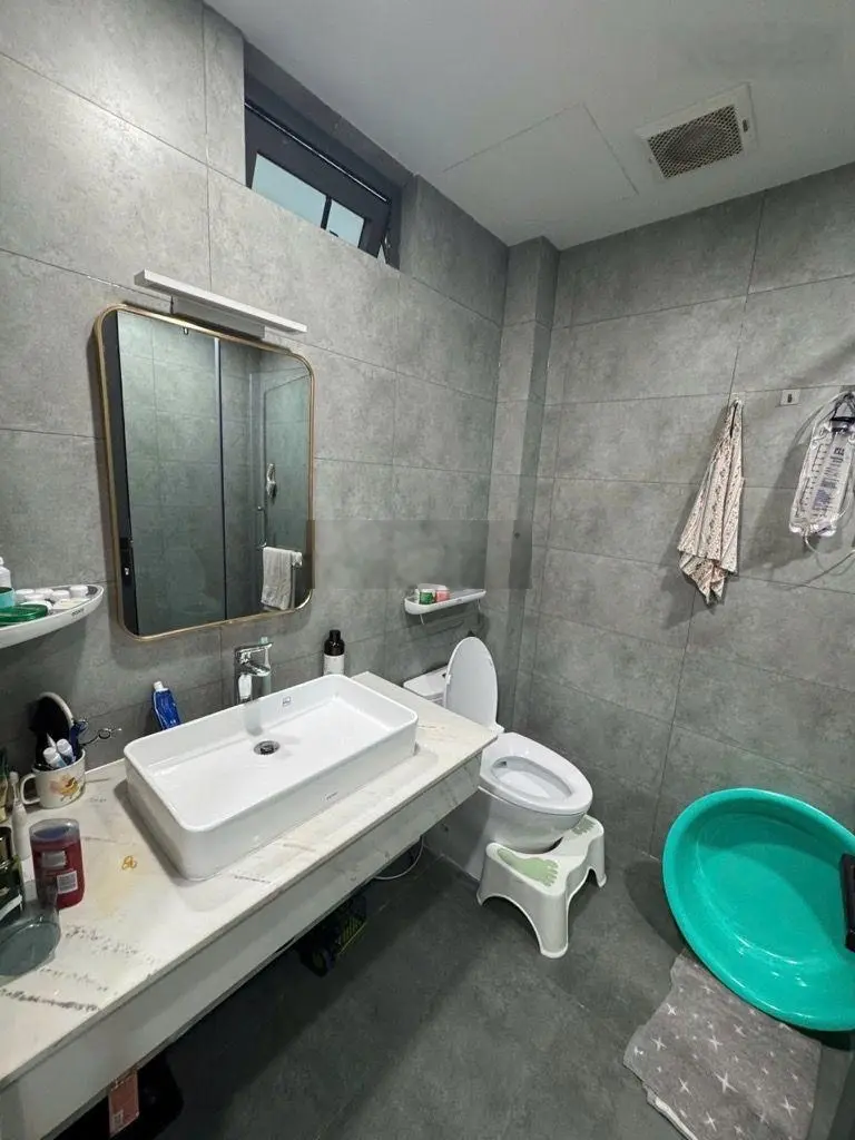Bán Nhà Riêng Cao Thắng, 12 tỷ, 60 m2, 4PN, 5WC, có thang máy , nhiều tiện ích