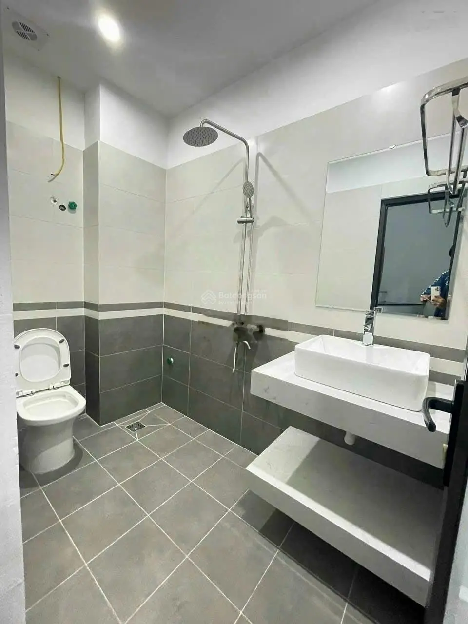Nhà 30m2 x 5 tầng Tây Mỗ, View hồ điều hòa, ngõ nông thoáng, ô tô cách 30, giá 4.3tỷ, lh 0988 175 ***