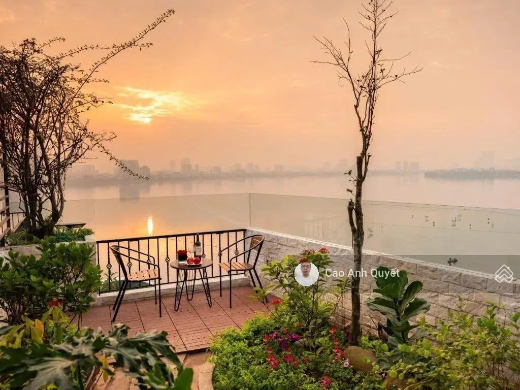 Bán Nhà 256m10T MẶT PHỐ VIEW HỒ Quận Tây Hồ 148 Tỷ Yên Hoa.