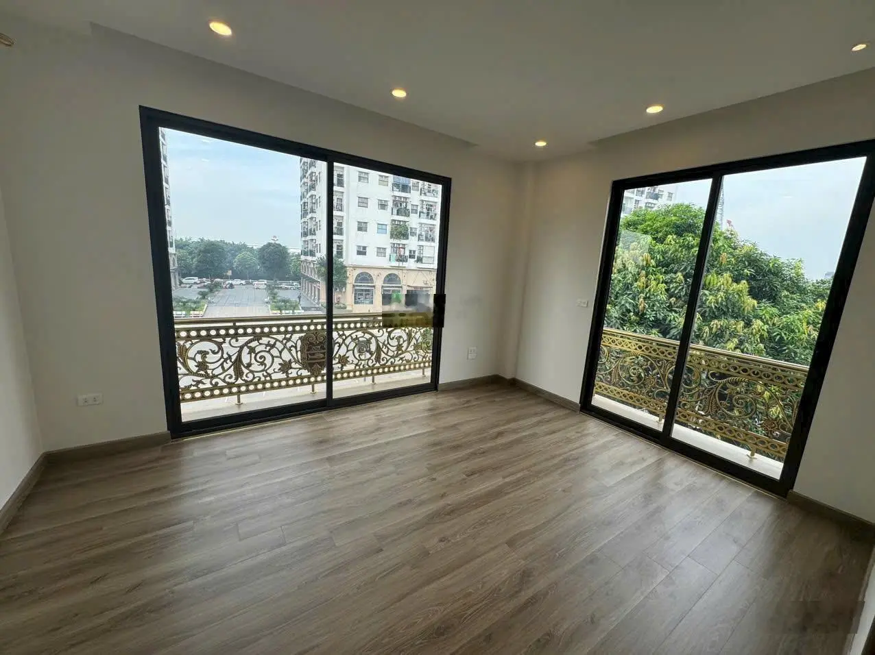 Bán nhà Phúc Lợi căn góc 55 m2 x 6 tầng x 6m MT, thang máy, ngõ ô tô tránh nhau, kinh doanh