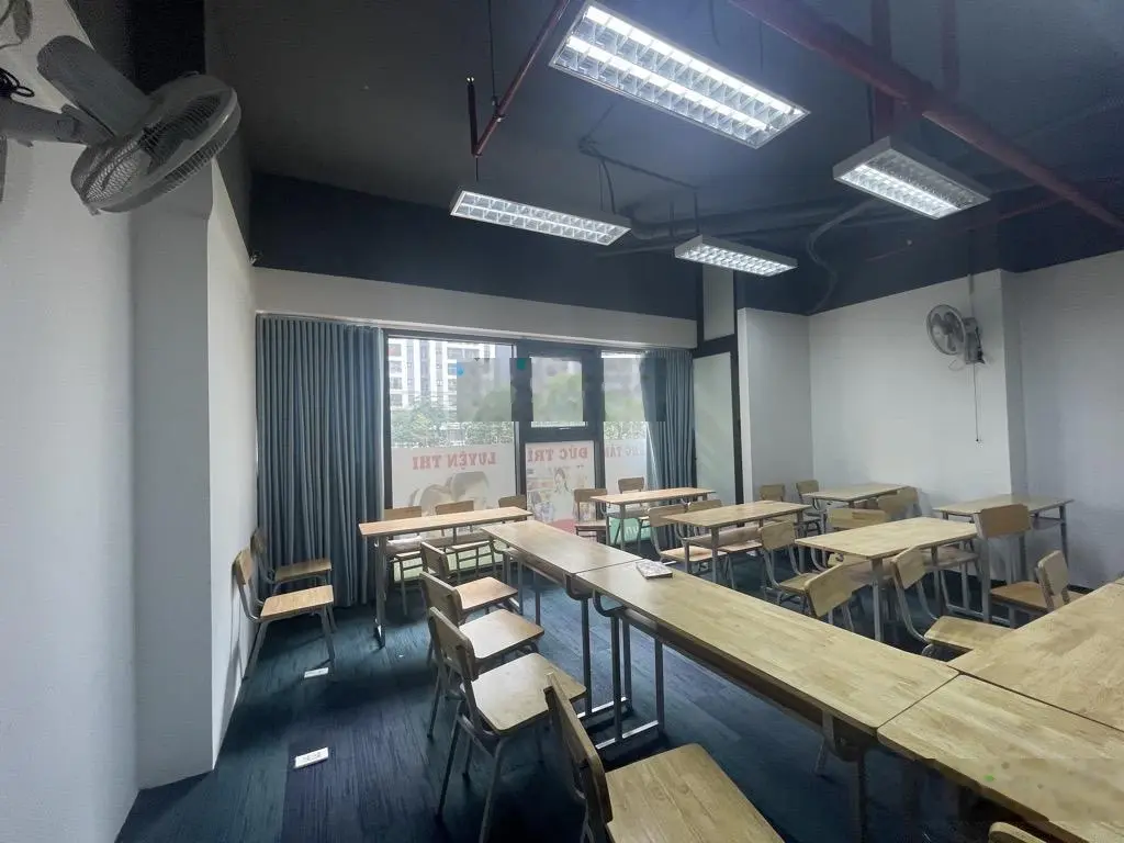 Bán Tầng 1+2 Chân Đế Shophouse 140m2 MT 9m.10,8 tỷ