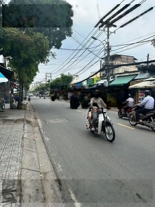 Nhà 4 tầng, mặt tiền đường Nguyễn Văn Quá, 4mx24m. Gần công viên Cây Sộp