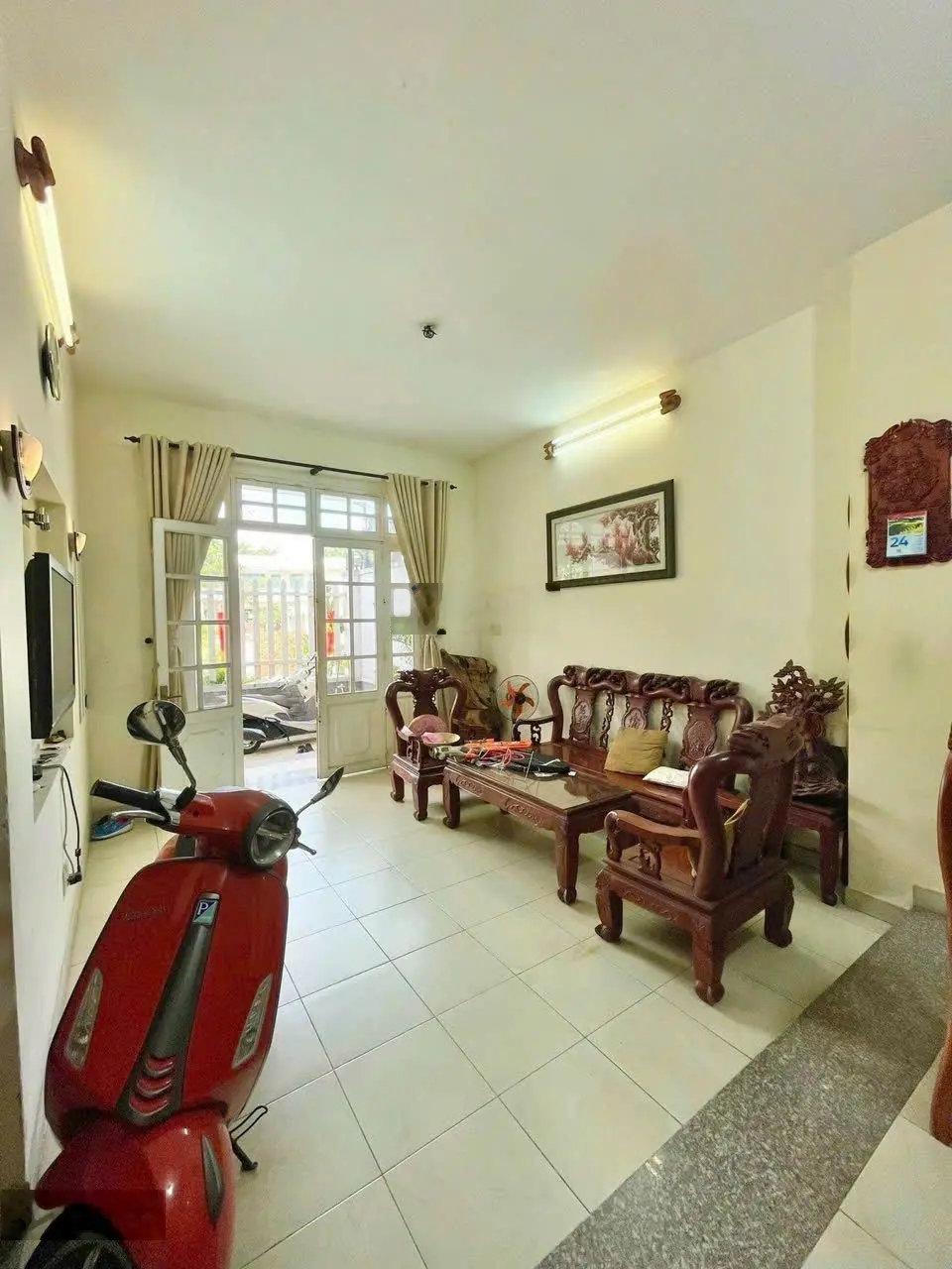 Bán nhà 1 trệt 2 lầu giá 15,5 tỷ, diện tích 126 m2, tại Hiệp Bình Chánh, Thủ Đức