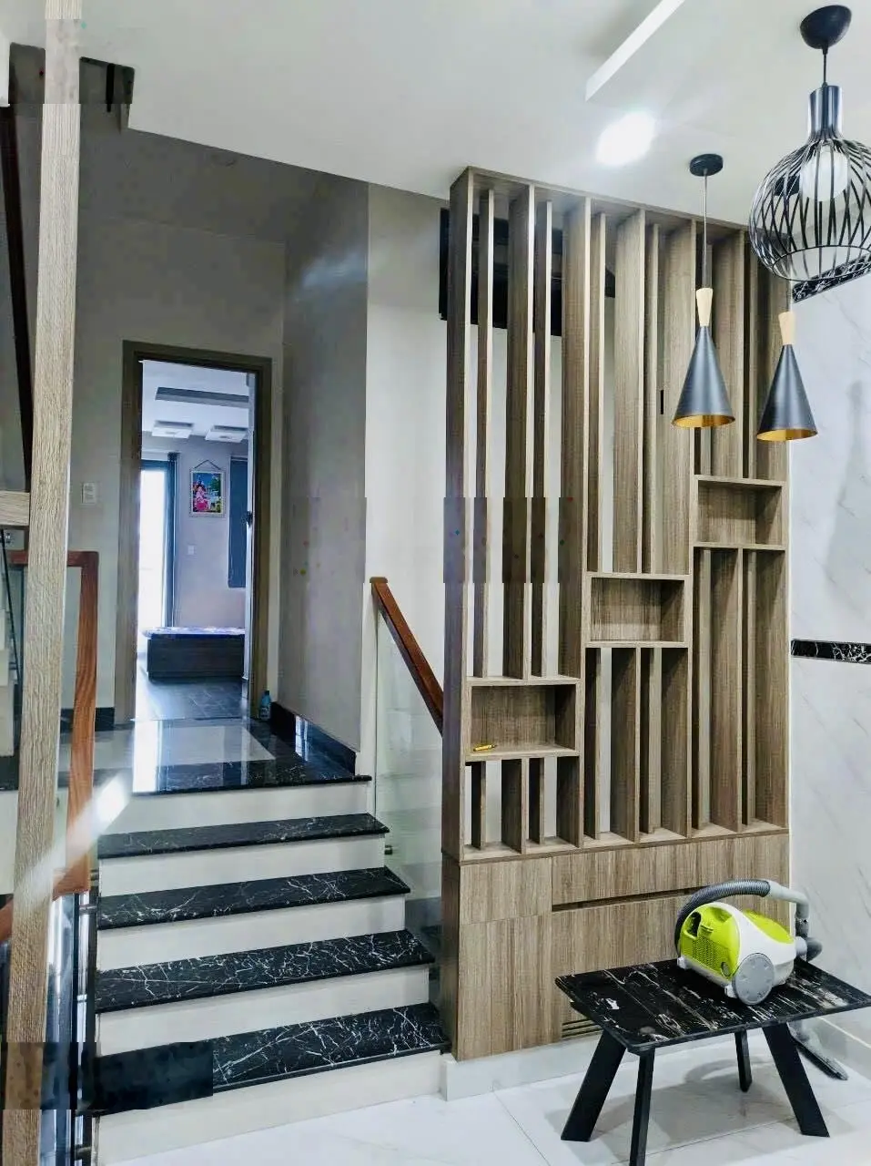 Nhà Mới ở ngay Đường Cây Keo, Tam phÚ, Thue Đức. Giá 7.1 tỷ
