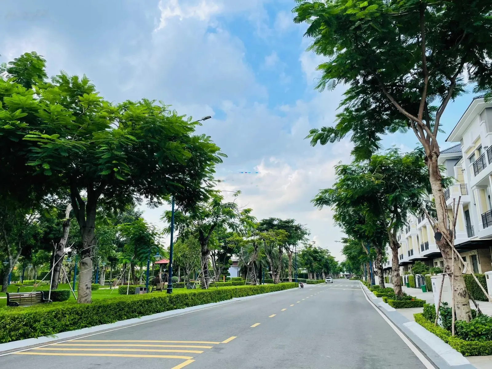 Bán Verosa Park Khang Điền - nhiều căn giá tốt - Đi Xem Nhanh 0966 514 ***