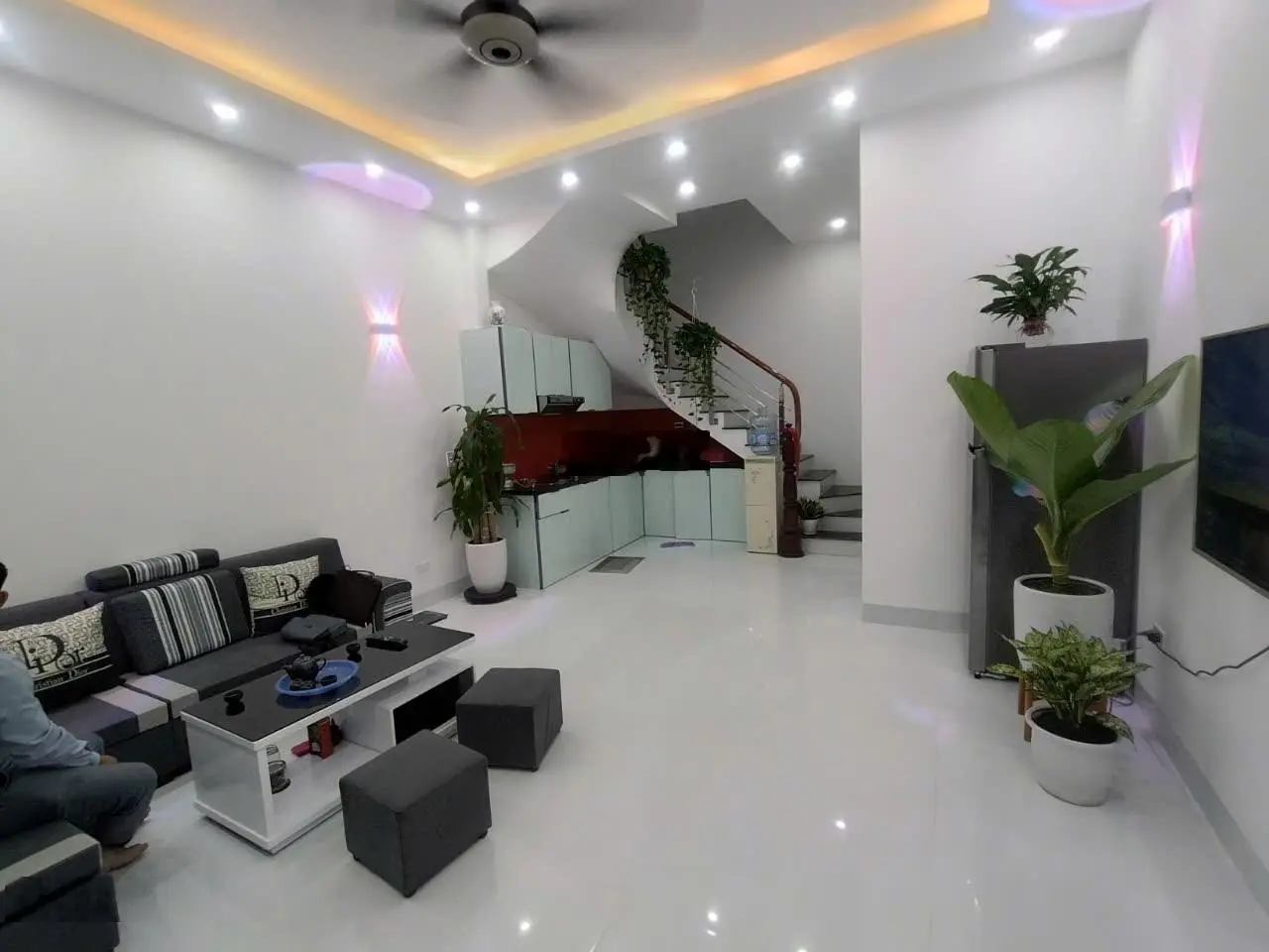 Cần Bán nhà riêng Phố An Trạch 50m 4Tg MT 4,8m hơn 8 tỷ phân lô dược 20m ô tô tránh nhà mới koong
