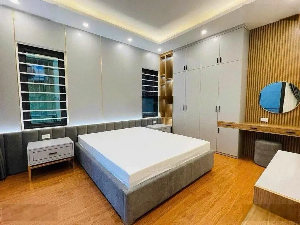 bán nhà bồ đề. 48m2 * 6 tầng * 9,6 tỷ. Thang máy. full nội thất.