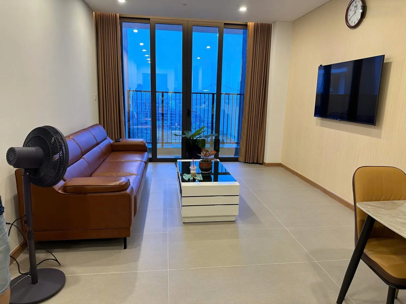 Cực hiếm - Bán căn hộ 2PN 68m2 Sam Tower tầng 16, view sông Hàn, TT Đà Nẵng - Sổ đỏ lâu dài