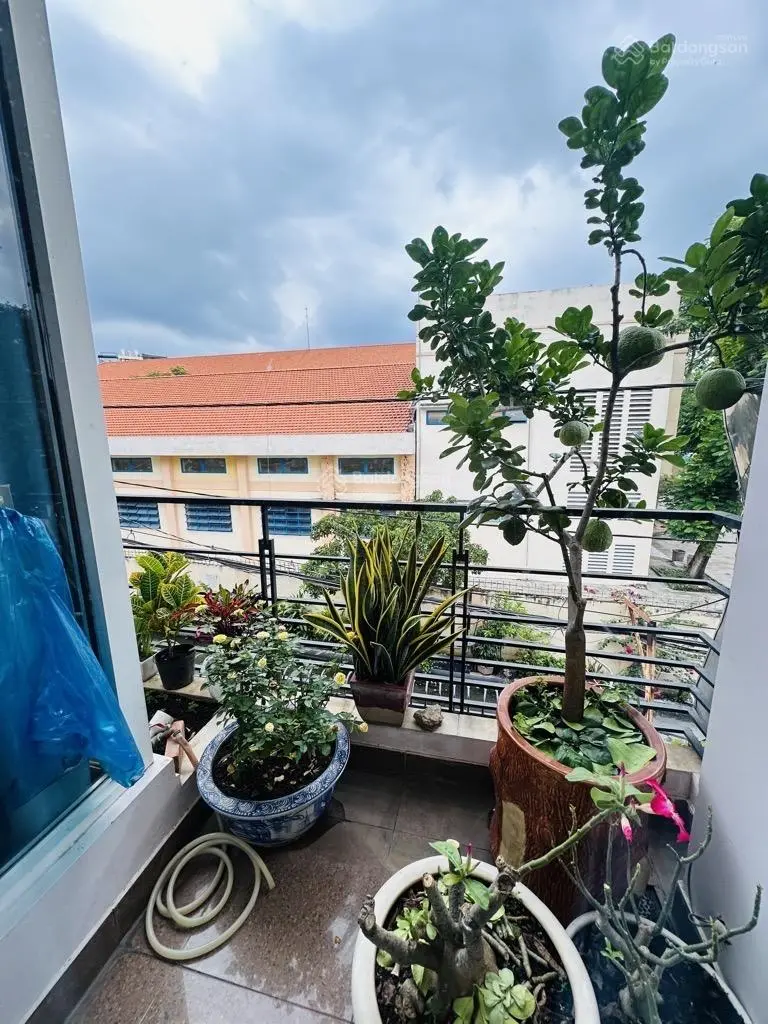 Cần bán gấp nhà đường Nhiêu Tứ, P7, Phú Nhuận Giá5tỷ190- 75m2(5x15) Đang cho thuê 50tr/tháng