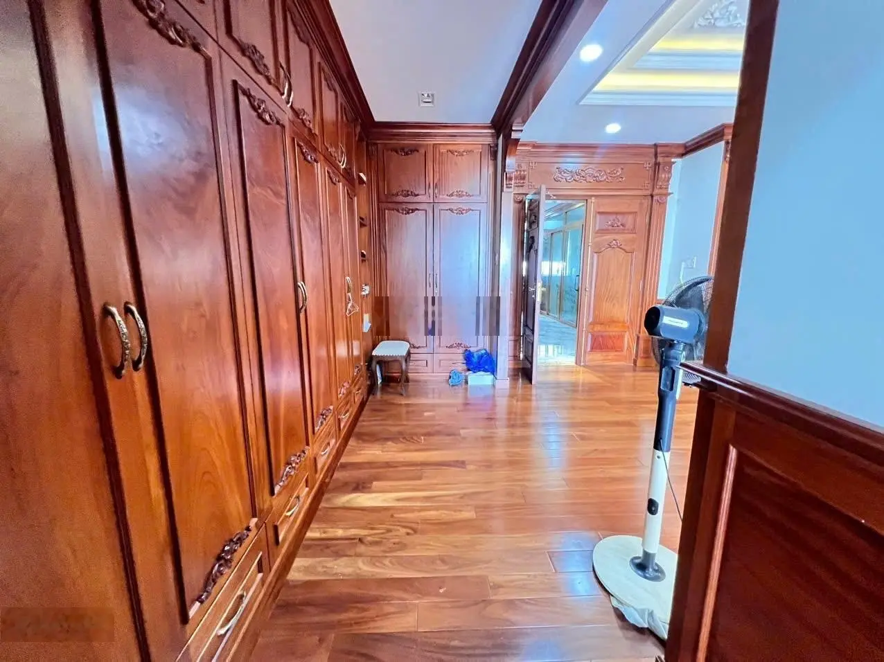 Nhà 5 tầng lô góc 2 mặt tiền kinh doanh KĐT Vạn Phúc CiTy, 147m2, ngang 7m, giá chỉ 36 tỷ TL.