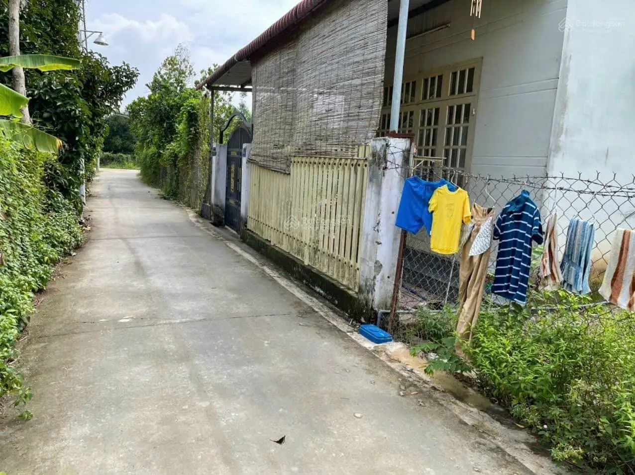 Bán lô đất An Thạnh 34 / , gần VĐ3 100m, đường bê tông 4m, ngang 9, xây được 2 căn liền kề