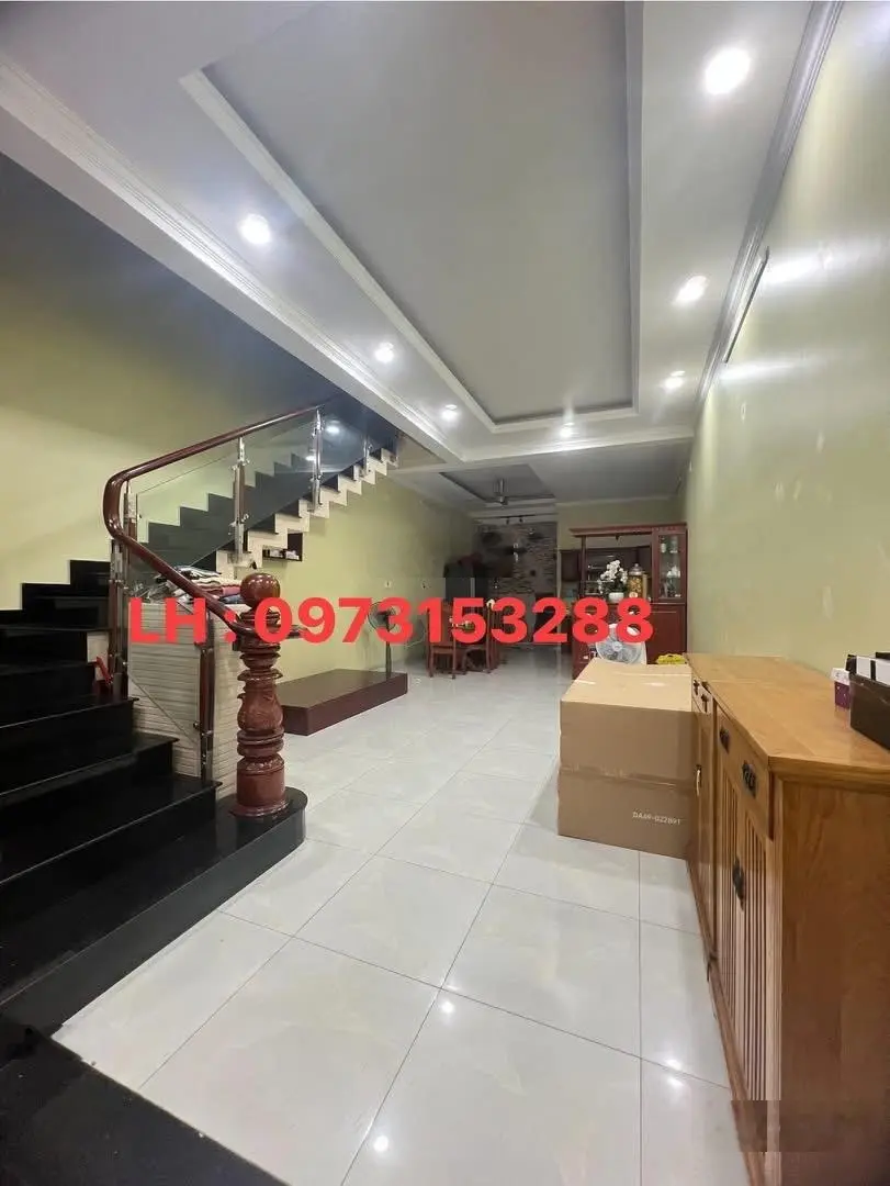 Gia Đình Tôi Cần Bán Gấp Nhà 1 Trệt 2 Lầu Trung Tâm Hành Chính Thành Phố Dĩ An