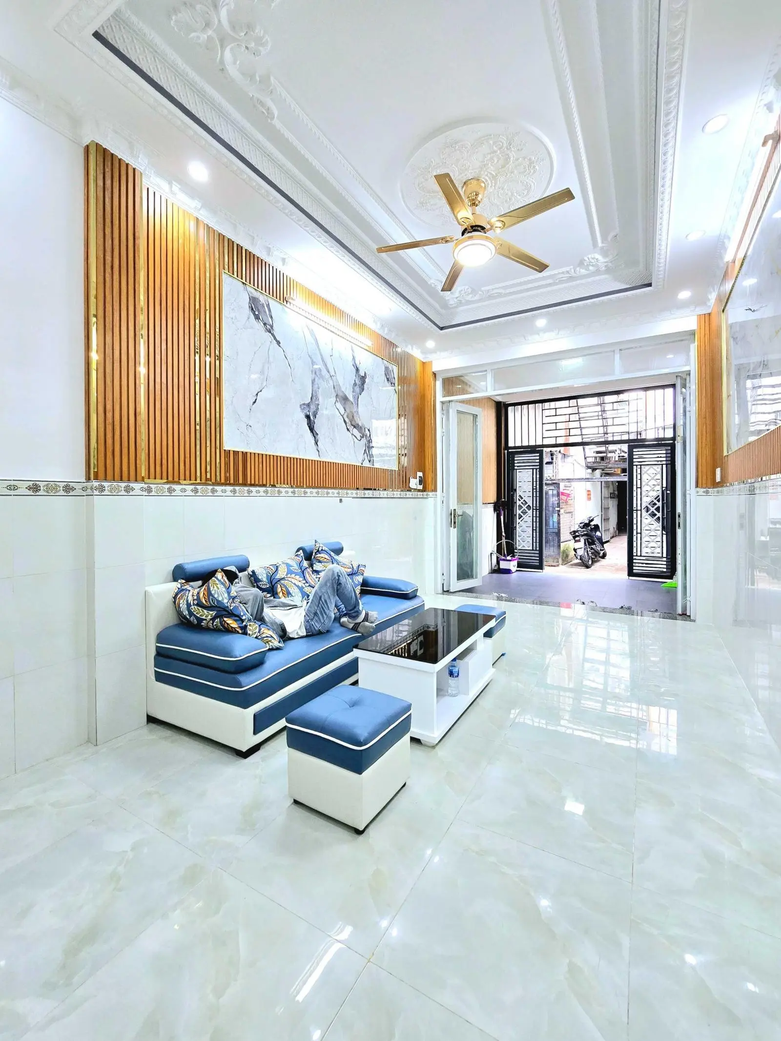 Bán nhà mới hoàn thiện, kề quận 7