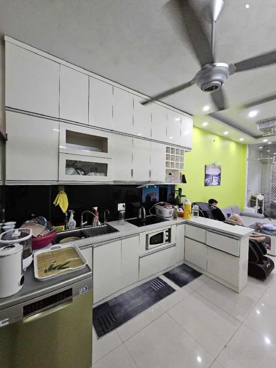 Bán nhà Phúc Lợi: 40m2, 4 tầng, dân xây, ngõ trước nhà rộng như sân riêng ( rộng 30m2)