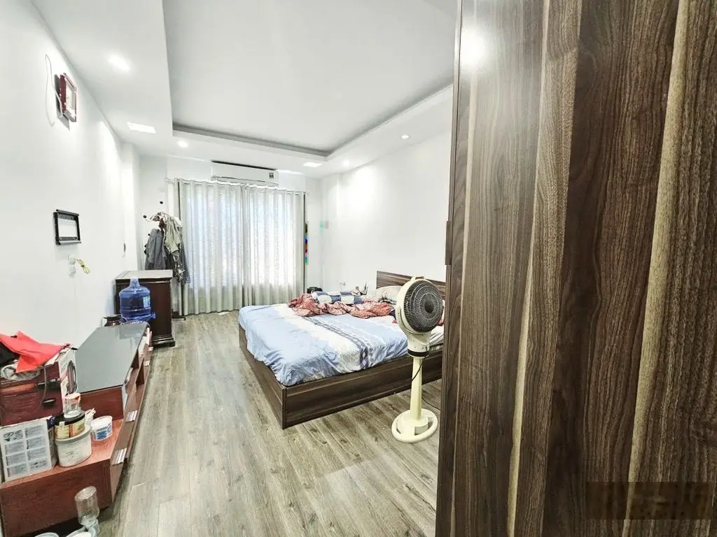 Đống đa-8 tầng xây mới- thang máy- cách ô tô 20m- cạnh hồ đắc di.