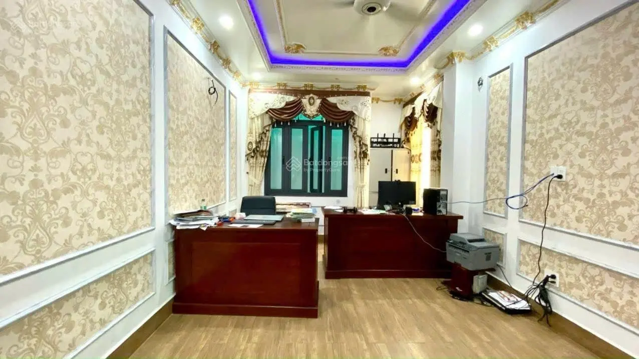 Biệt thự tân cổ điển gần chợ Dĩ An 1 và làng đại học quốc gia p. Đông Hòa BigC Go Tp. Dĩ An