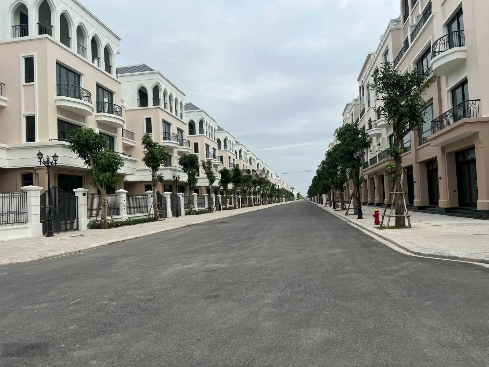 Cắt lỗ 3 tỷ căn Biển Xanh 120m2 mặt tiền 6m hai mặt tiền, xây 5 tầng bán nhanh trong tháng này