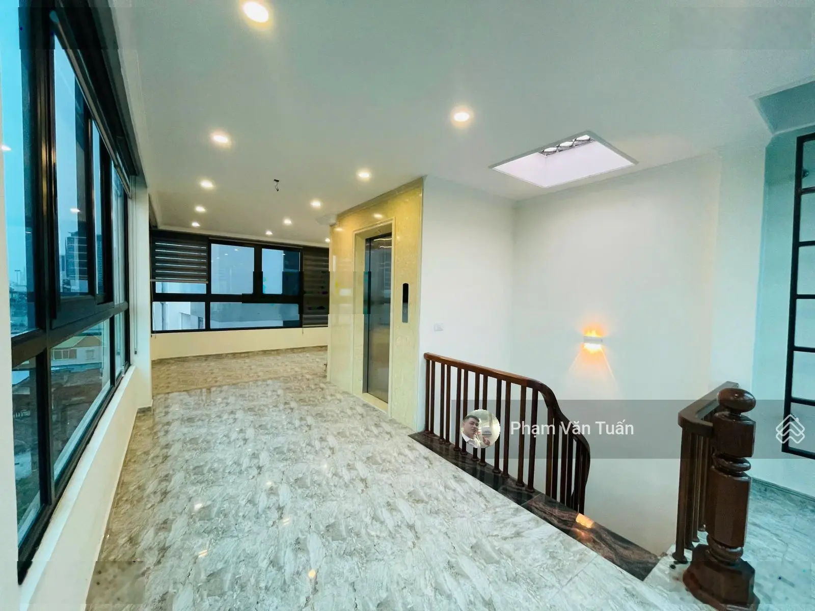 Hiếm! Nhà cực đẹp 55m2x8T thang máy. Cách phố 10m - PCCC, cạnh Lotte, Vincom phố Văn Cao, Đội Cấn.