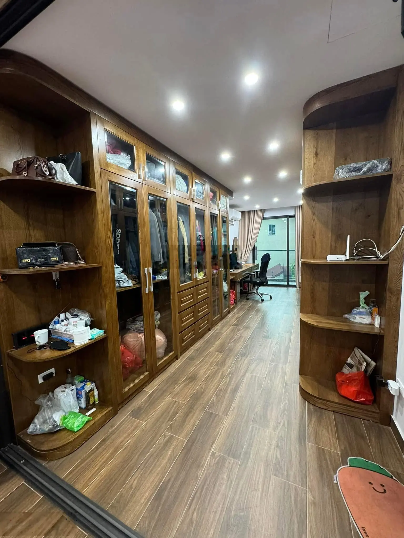 Phân lô phố Cầu Giấy, 10m ra mặt phố, 8 tầng thang máy, ô tô đỗ cửa, 2 thoáng vĩnh viễn, 65M*8T