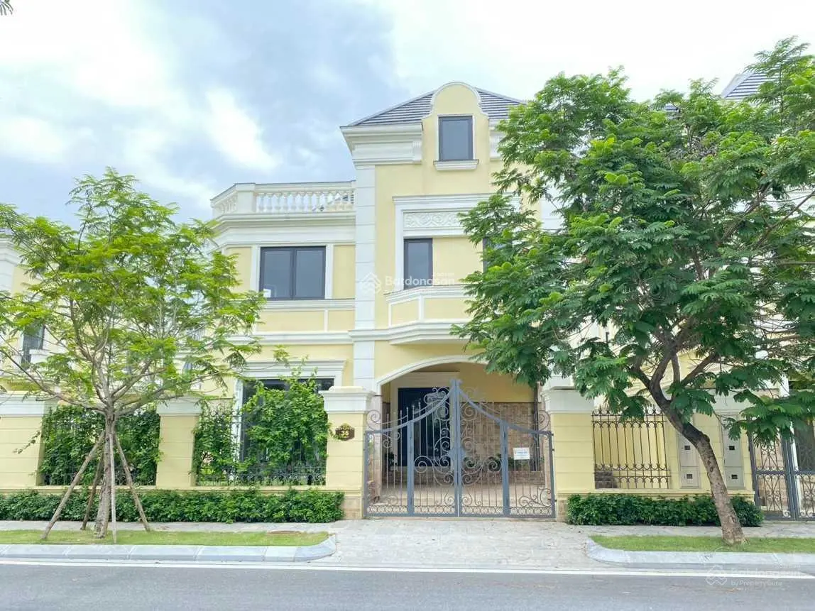 Bán biệt thự an lạc hướng đông nam, view hồ. lh: 0986 099 ***