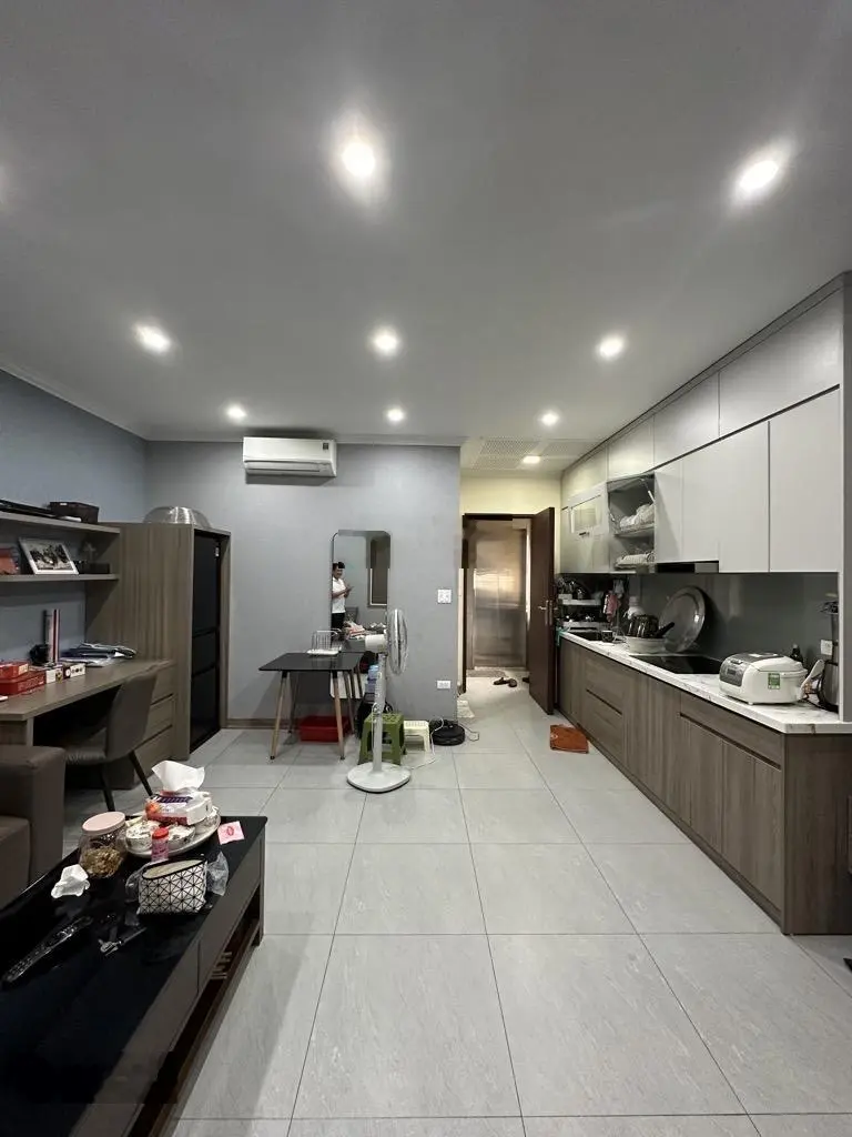 Bán nhà Phạm Tuấn Tài - TT Cầu Giấy - ô tô tránh nhau. Thang máy - DT 52m2 7 tầng. MT 5m, 27 tỷ
