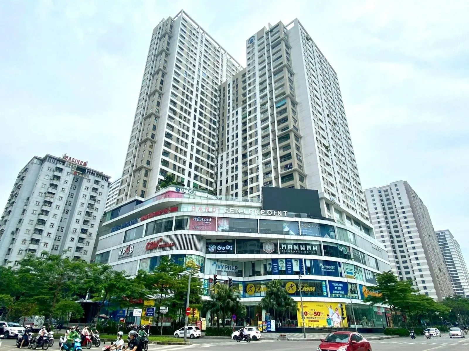Căn đẹp tầng trung Full nội thất tại Hà Nội Center point 64m 2N 2WC. Giá chuẩn. LH: 0964 380 ***
