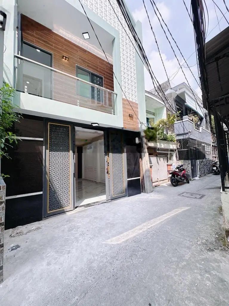 Nhà đẹp vuông như tờ A4 giá 4 tỷ 9