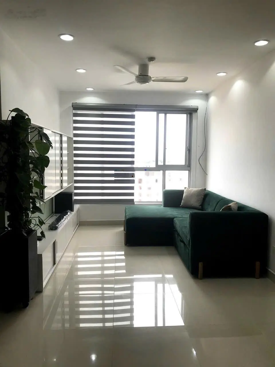 (Đã có sổ hồng) Bán gấp Ruby 2PN-2WC (68m2) view nội khu, hướng đón gió chỉ 3 tỷ