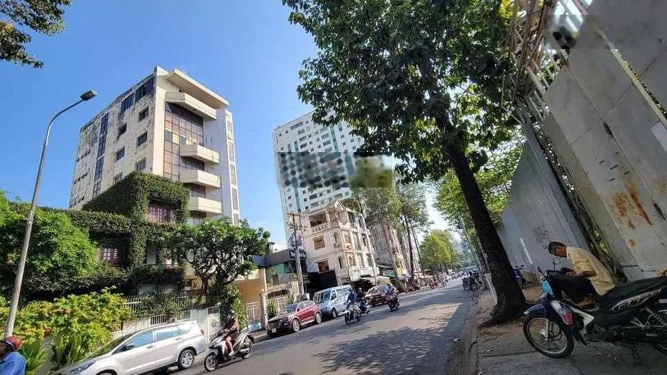 Bán gấp - đất xây tòa nhà - CHDV đường Võ Oanh (D3) P. 25, Bình Thạnh DT: 11x30m giá chỉ: 50 tỷ