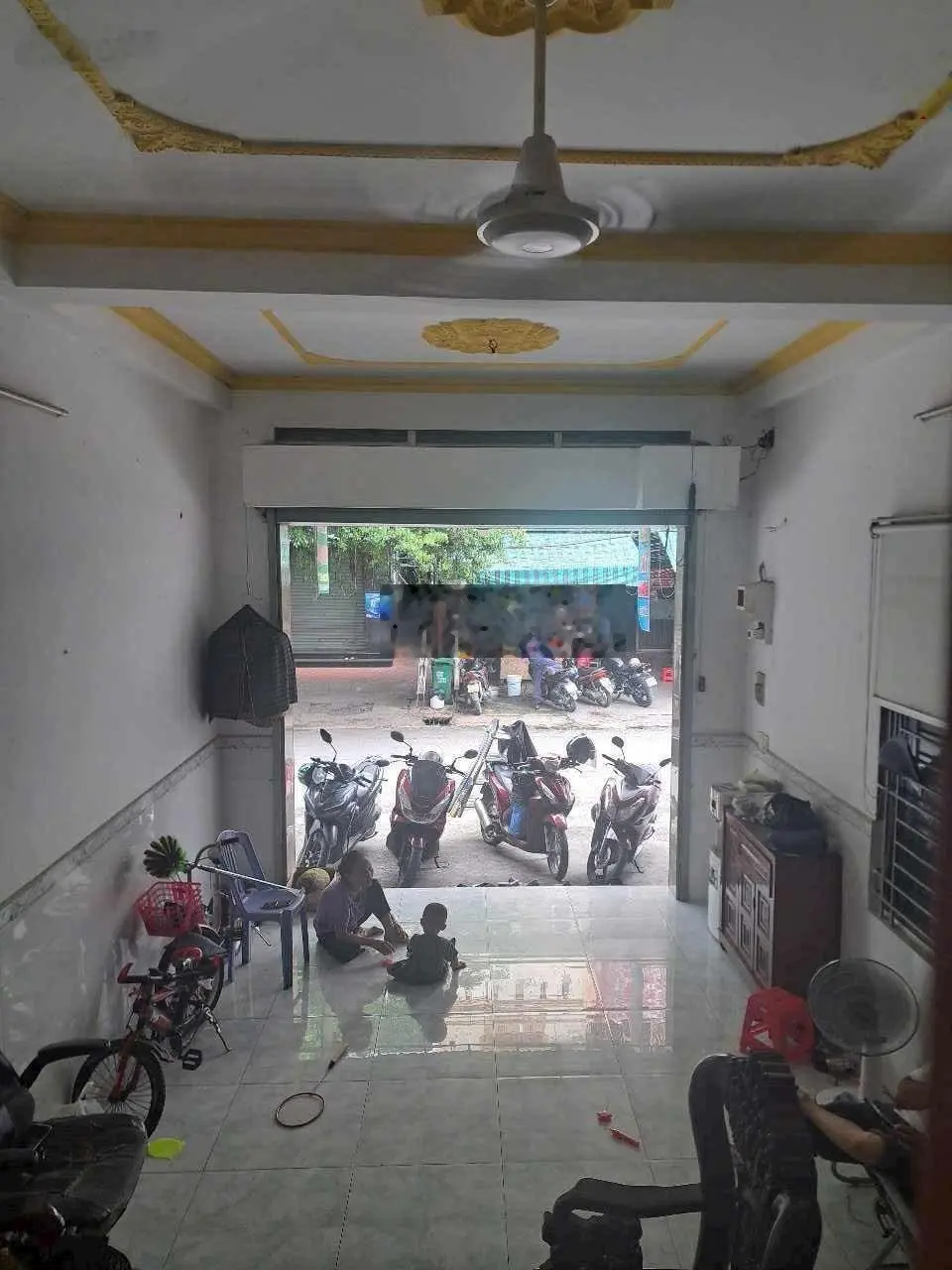 Chủ cần bán gấp nhà + dãy trọ mặt tiền kinh doanh kcn sóng thần dĩ an. thu nhập 21tr/tháng.