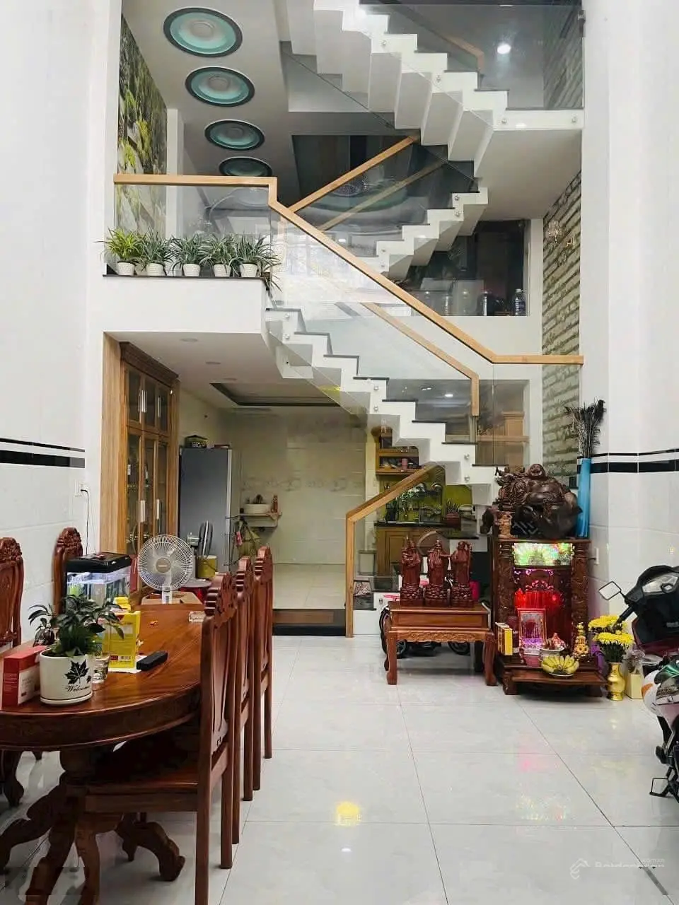 Chính chủ bán nhà cho thuê 20 triệu/th Đ. Bạch Vân, Phường 5, Quận 5. 55m2. 5 tầng