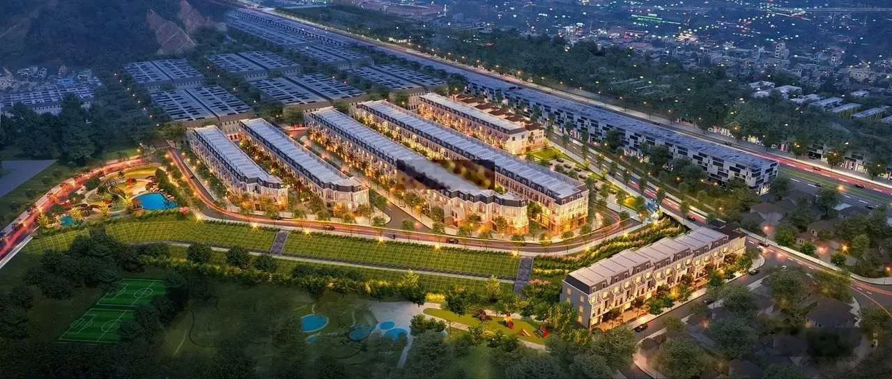 Bán shophouse mặt tiền 5m ngay trung tâm TP Lào Cai. LH 0981 793 ***