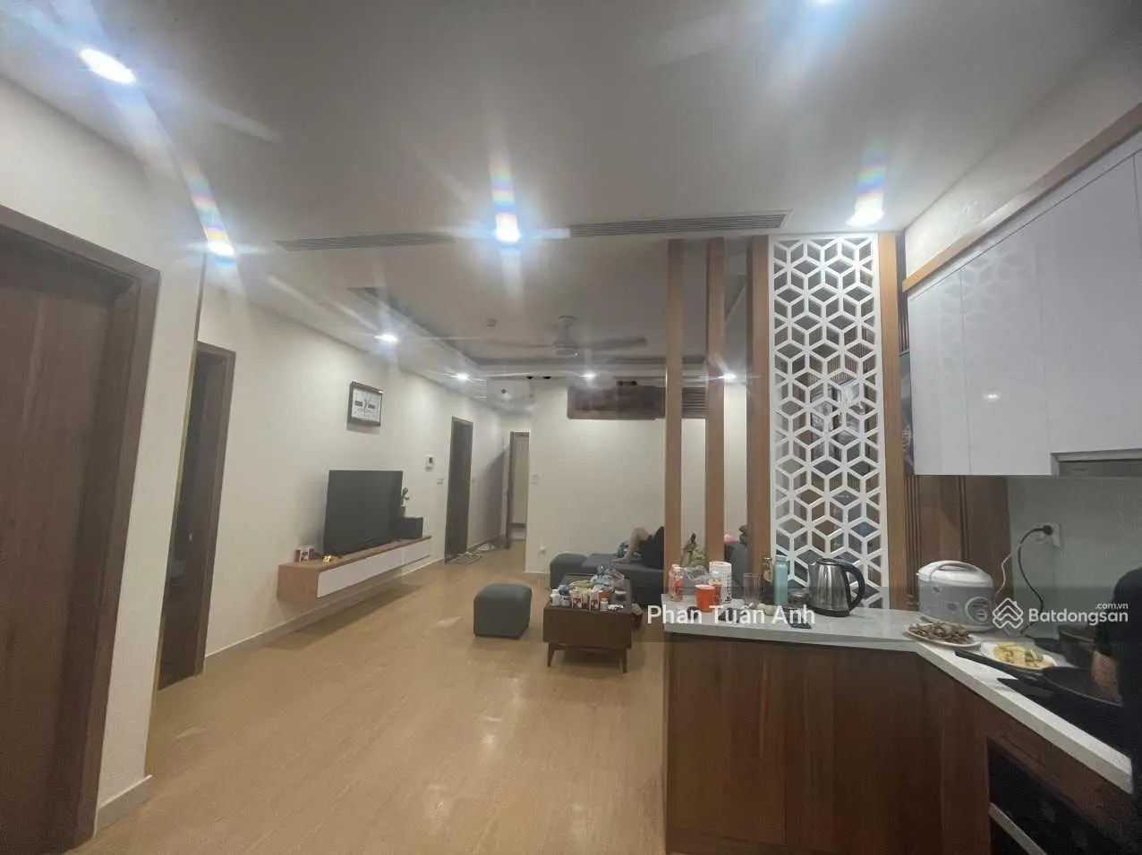 Cần bán gấp căn hộ 3 phòng ngủ chung cư cao cấp Golden Park, DT 95m2 giá 7.5 tỷ