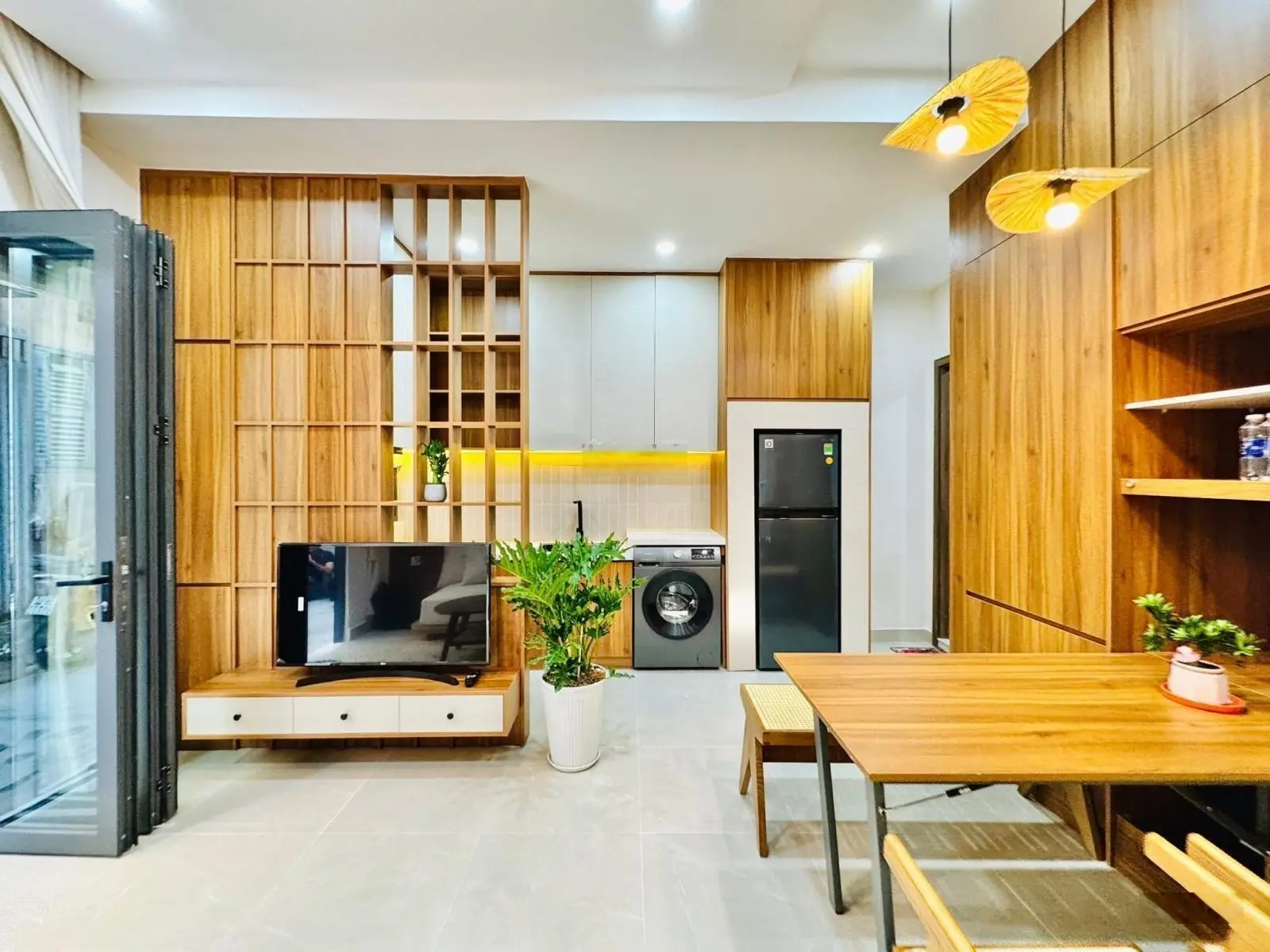 Hoa hồng 50tr - Bán nhà Nguyễn Công Hoan - P7 - PN - 27m2 - 4,38 Tỷ