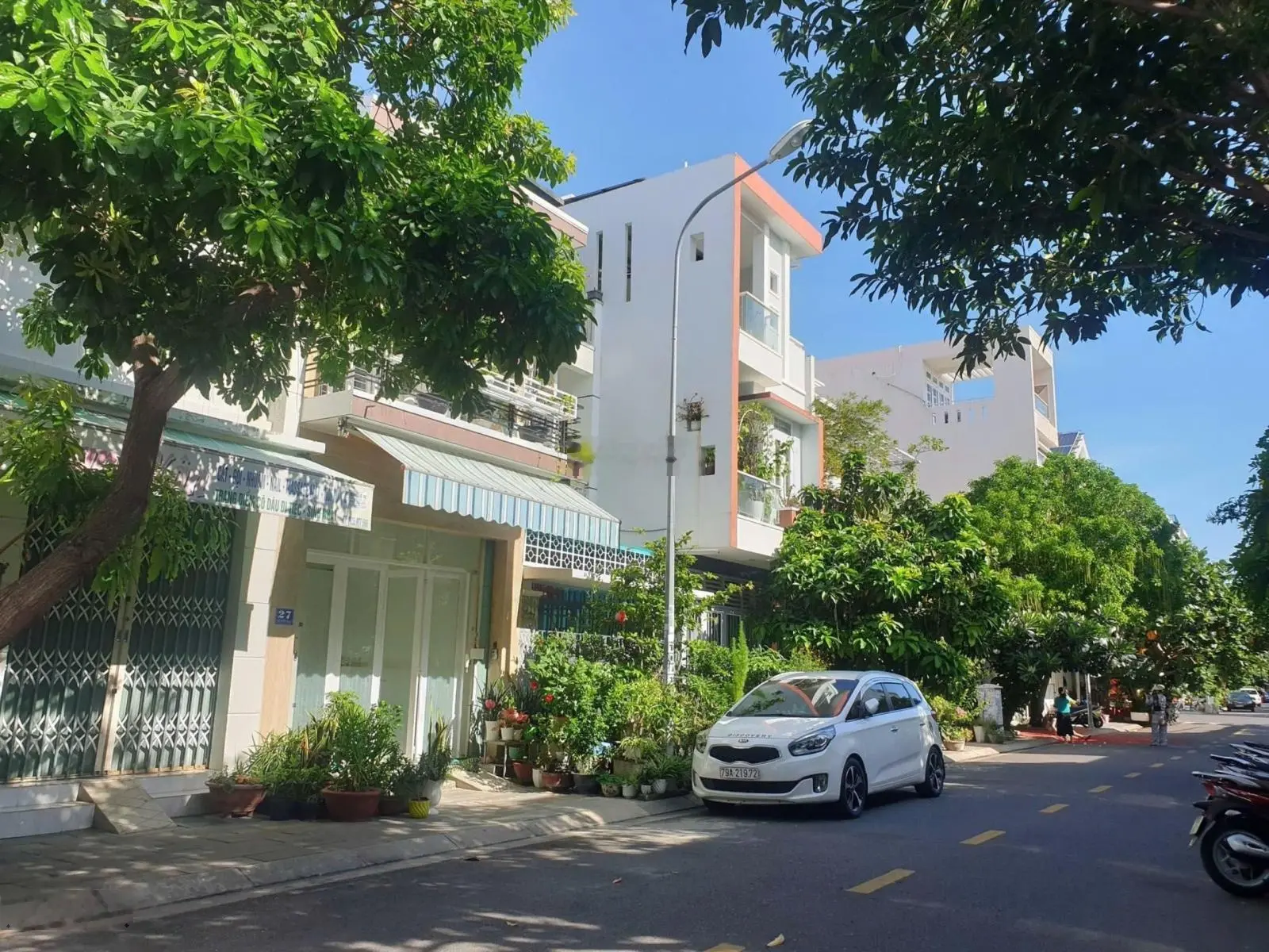 Chủ cần ra nhanh lô 210m2-1tỷ7. Đường ĐT 769. Trục đường hướng về sân bay - sát bên khu tái định cư