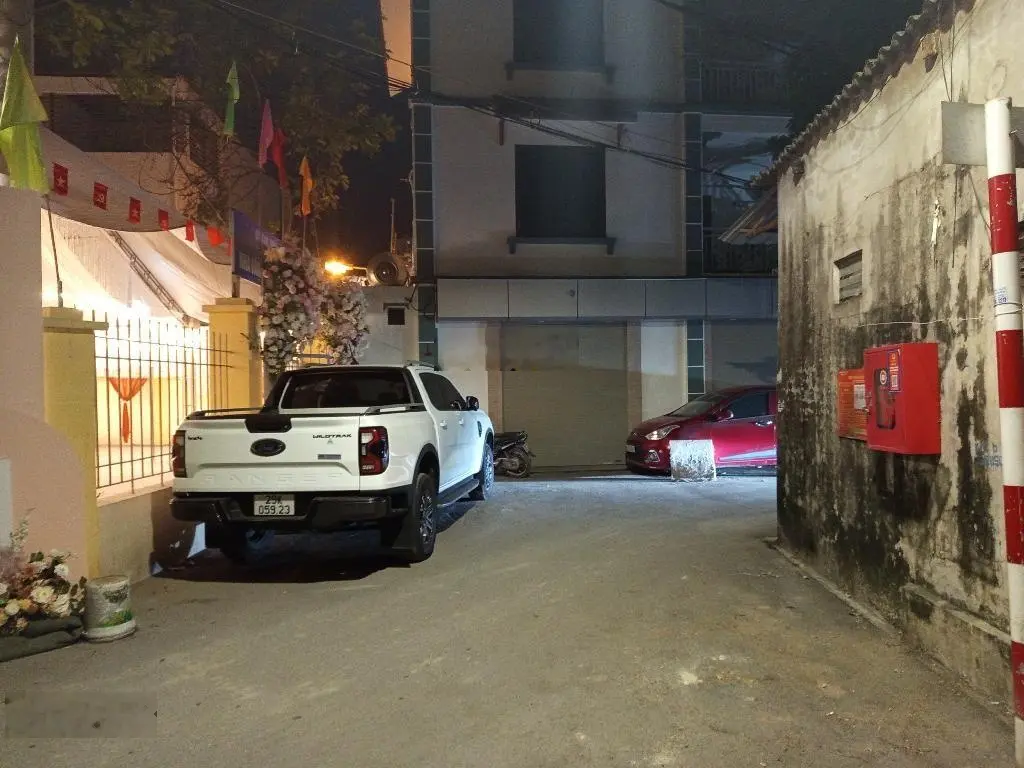 Ô tô vài bước sổ vuông như bao diêm ở ngay tăng giá mạnh Phú Thượng, Tây Hồ gần Ciputra